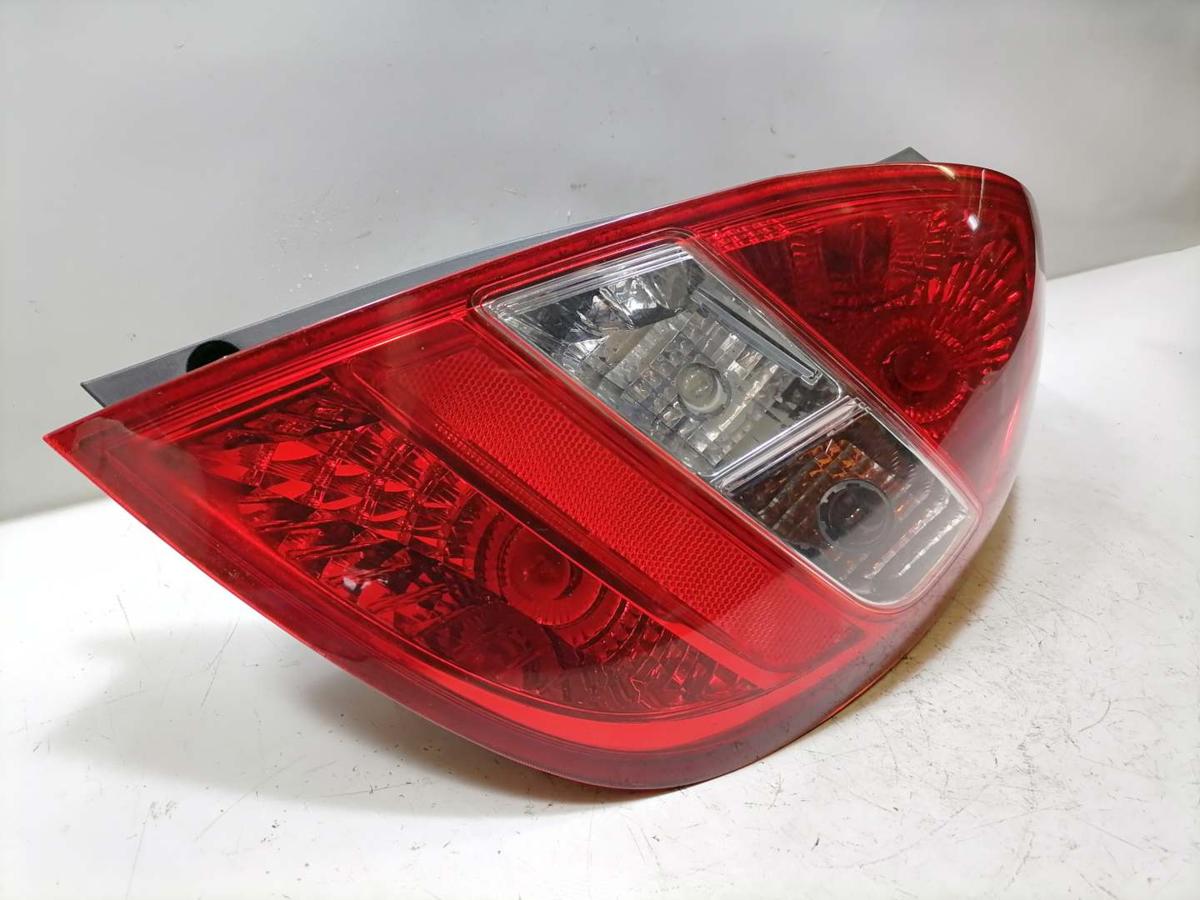Hyundai I20 original Rücklicht Rückleuchte Schlussleuchte rechts Bj.2009